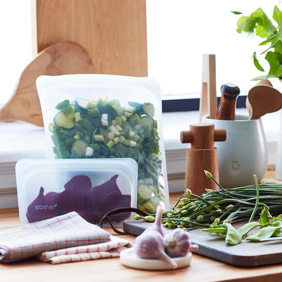 Premium Silicone Reusable Food Storage Bags, 4-Pack, Clear, Multi-Use Food Stora - Picture 8 of 8